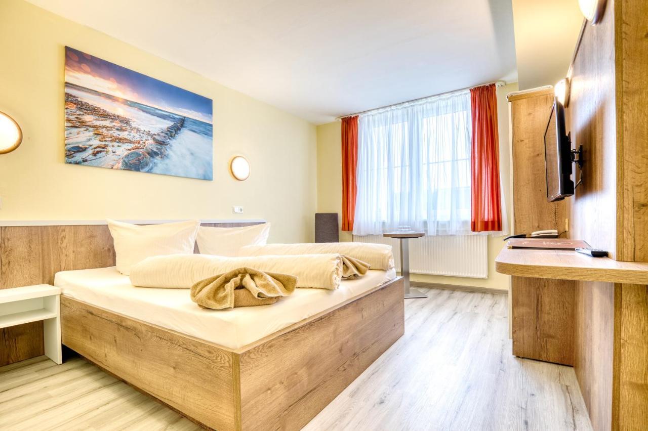 Hotel Kiebitz An Der Ostsee Börgerende-Rethwisch エクステリア 写真
